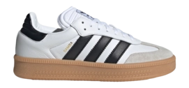 Samba_XLG_Schoenen_Wit_IE1377_01_standard-_no-bg-_no-bg