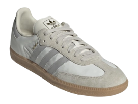 6---ID1448_6_FOOTWEAR_Photography_Front Lateral Top View_transparent-_no-bg