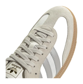 8---ID1448_8_FOOTWEAR_Photography_Detail View 1_transparent-_no-bg