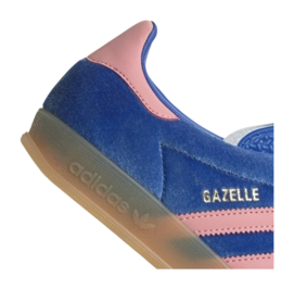 IG6785_8_FOOTWEAR_Photography_Detail View 1_transparent-_no-bg