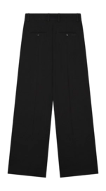 2---W180414_BLACK_Back-_no-bg