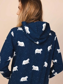 4---FW24_CountingSheep_onesie_women_3
