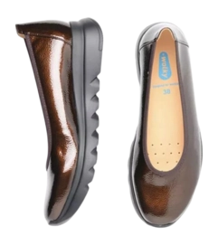 wolky-ballerinas-02126-snallerina-f2f-96363-koper-lak-biocare-top.-755x1024 (1)-_no-bg