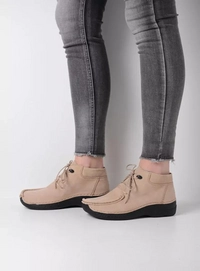 3---wolky-hoge-veterschoenen-06253-seamy-moc-11125-safari-nubuck-detail.-755x1024