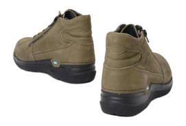 wolky-hoge-veterschoenen-06606-why-11709-pesto-groen-nubuck-back-_no-bg