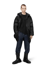 18560_navy_aw24_men_3