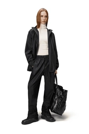 18560_black_aw24_women_3