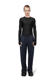 5---21790_navy_aw24_men_1