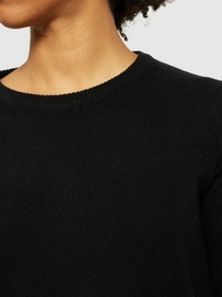 7---Lambswool_crew_neck-Knits-800013-1300_Black_Jet_bd9f0806-ed77-4726-bebb-8a6fd87e0d56_600x