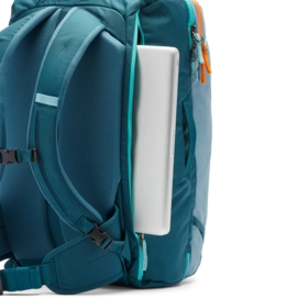 6---1200x1200png-F24Allpa42LTravelPackBlueSpruceandAbyss_A4_1200x