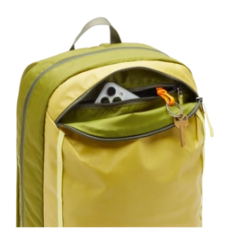 3---1200x1200png-S24Vaya18LBackpackCadaDiaLemongrass_A1_1200x-_no-bg