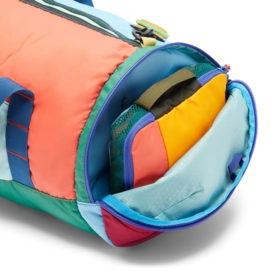 7---1200x1200_png-F24_Ligera_32L_Duffel_Bag_Del_Dia_Del_Dia_A3_1100x