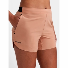 1979_55fd38b6f2-1910759-791000_adv-essence-5-inch-stretch-shorts-w_closeup3-original