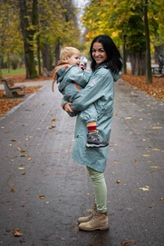 7---DucksdayRaincoatwomanManu_1