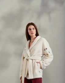 3---iris_embroidery_kimono_short_vanilla_101807_292_lr_s1_p