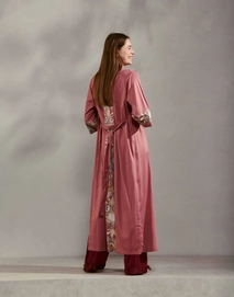 6---evi_veronique_kimono_mauve_101808_293_lr_s3_p