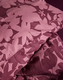 2---imara_duvet_cover_burgundy_101846_275_lr_d1_p