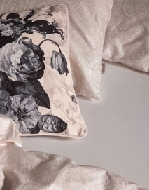5---fabrice_duvet_cover_ivory_101892_146_lr_s4_p