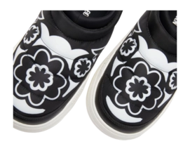 3---moon-boot-park-soft-flower-print-black-sneakers_23538471_54573059_1000-_no-bg
