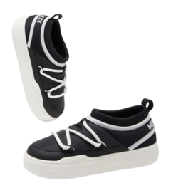4---moon-boot-park-icon-black-sneakers_23539120_54574691_1000-_no-bg