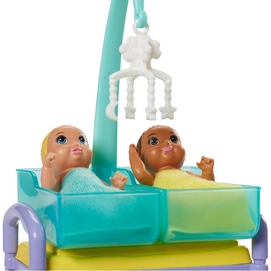 2---Barbie Kinderarts speelset (GKH23)2