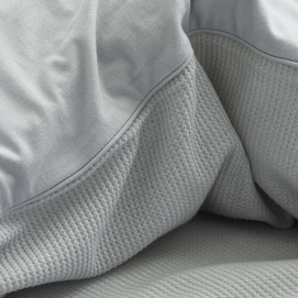 2---ELVOR_SOFT_GREY_DETAIL_LR