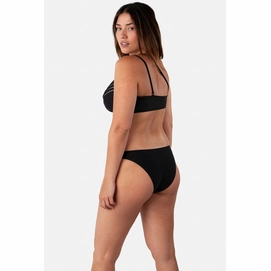 2---0709_alira-cheeky-bum_01_amo1