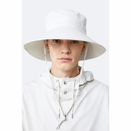 2003_offWhite_men_1