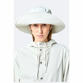 2003_offWhite_women_1