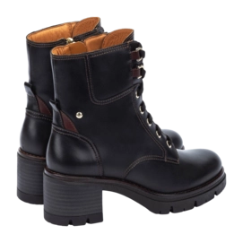 30-W0B-8552C1_000_Pikolinos_SORIA_BLACK_full-_no-bg