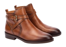 20-W3C-8869_250_Pikolinos_PUERTOLLANO_BRANDY_full-_no-bg