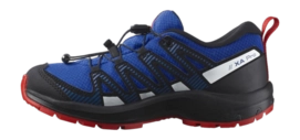 9-121584_xa-pro-v8-cswp-j-lapis-blue-black-fiery-red_l47126200_02-_no-bg