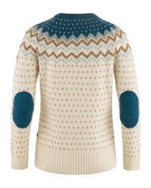 2---7323450383909_fw18_a_oevik_knit_sweater_w_21-_no-bg