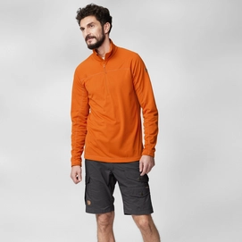 abisko_lite_half_zip_m_87113-207_c_model_fjr