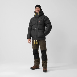 3---expedition_down_lite_jacket_m_84605-550_c_model_fjr