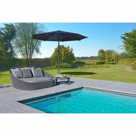 2019 Borek Ardenza belt Vigo daybed Studio Borek - Dekton Faro coffee table Bertram Beerbaum - Aluminium Arizona parasol_preview