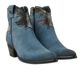 LA85692-jeans2_2000x2000-_no-bg