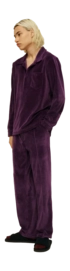 5---aHR0cHM6Ly9vYXMuY2VudHJhY2RuLm5ldC9jbGllbnQvZHluYW1pYy9pbWFnZXMvODI0XzU1ODZlOTRmYjctMDNfNzAwNy0wM181MDEyLTAzX2RhbmR5LXB1cnBsZS12ZWxvdXItbG9uZy1zbGVldmVfZGFuZHktcHVycGxlLXZlbG91ci1wYW50c18wMjc4LW9yaWdpbmFsLmpwZw==-_no-bg
