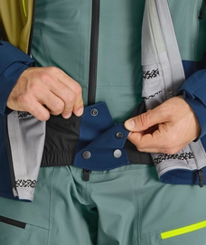 5---70850-54202-3L_DEEP_SHELL_JACKET-D-02 (1)
