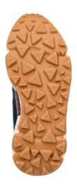 fal0012019104012c32-6_1920x1920