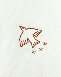 4---l1n0-embroidery-winter-blanket-off-white-nobodinoz-4-8435574934352_1