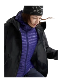 5---S25-X000009674-Beta-SL-Jacket-Black-Women-s-Detail-1-_no-bg