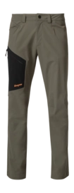 Trousers Bergans Men Vaagaa Light Softshell Pants Green Mud/Black