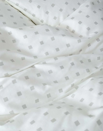 Iben_Duvet_cover_Grey_mist_102175_686_LR_D1_P