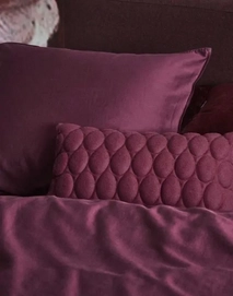7---minte_duvet_cover_burgundy_401244_100_275_lr_s2_p_2