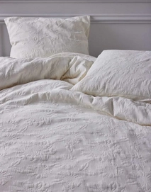 5---philippine_duvet_cover_vanilla_101978_292_lr_s1_p (1)