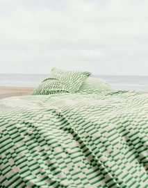 5---harpa_duvet_cover_fern_green_102309_684_lr_s3_p