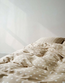 6---iben_duvet_cover_dark_sand_102312_612_lr_s4_p