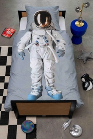 3---Astronaut_rgb-4525