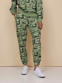 3---SS25_InThePocket_Unisex_RelaxedSweaterPants_363
